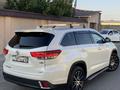 Toyota Highlander 2017 года за 17 800 000 тг. в Шымкент – фото 6