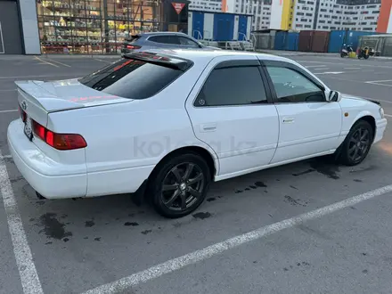 Toyota Camry 2000 года за 3 900 000 тг. в Астана – фото 5