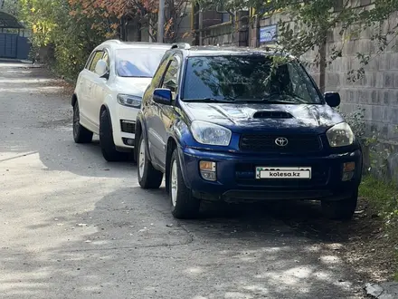 Toyota RAV4 2002 года за 4 500 000 тг. в Алматы – фото 11