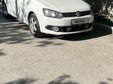 Volkswagen Polo 2013 года за 3 250 000 тг. в Алматы – фото 2