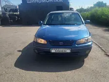 Toyota Camry, 1998