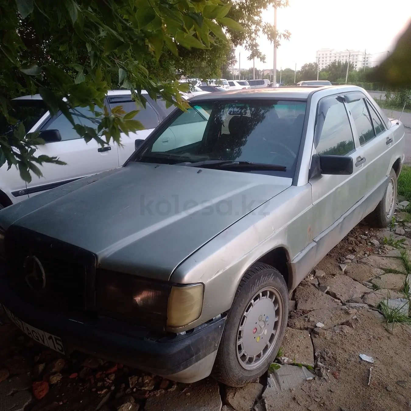Mercedes-Benz 190, 1988