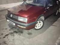 Volkswagen Vento 1992 годаfor1 000 000 тг. в Тараз