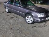 Mercedes-Benz E 200 1993 года за 1 450 000 тг. в Шымкент – фото 2