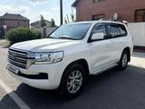 Toyota Land Cruiser 2017 года за 28 800 000 тг. в Семей