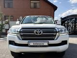 Toyota Land Cruiser 2017 года за 28 800 000 тг. в Семей – фото 2