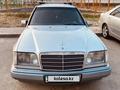 Mercedes-Benz E 220 1993 года за 2 200 000 тг. в Туркестан