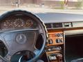Mercedes-Benz E 220 1993 года за 2 200 000 тг. в Туркестан – фото 7