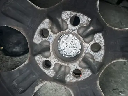 Диски в хорошем состояние оригинал Toyota за 85 000 тг. в Алматы – фото 7