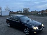 Mercedes-Benz E 320 2002 года за 3 000 000 тг. в Караганда – фото 2