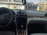 Mercedes-Benz E 320 2005 года за 4 050 000 тг. в Шымкент – фото 4