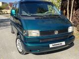 Volkswagen Caravelle 1995 годаfor6 000 000 тг. в Шымкент