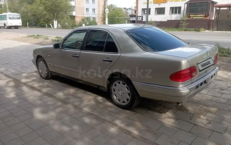 Mercedes-Benz E 280 1998 года за 1 200 000 тг. в Караганда