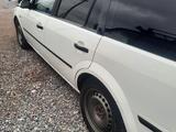 Ford Mondeo 2001 года за 1 500 000 тг. в Шымкент – фото 2