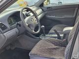 Toyota Camry 2004 годаүшін4 200 000 тг. в Алматы – фото 5