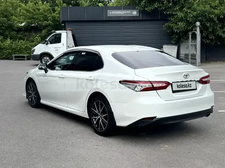 Toyota Camry 2021 года за 15 300 000 тг. в Шымкент – фото 4