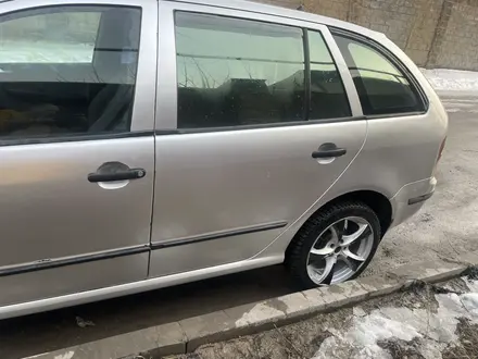 Skoda Fabia 2002 года за 1 250 000 тг. в Алматы – фото 4