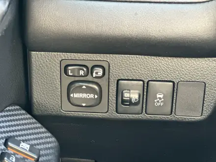 Toyota RAV4 Prestige 2014 года за 9 690 000 тг. в Актобе – фото 15