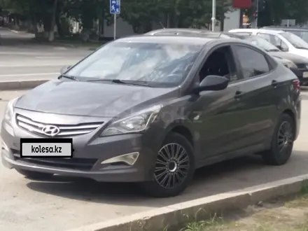 Hyundai Solaris 2014 года за 5 600 000 тг. в Петропавловск – фото 2