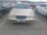 Mercedes-Benz E 320 2000 года за 3 200 000 тг. в Алматы – фото 2