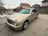 Mercedes-Benz E 320 2000 года за 3 200 000 тг. в Алматы