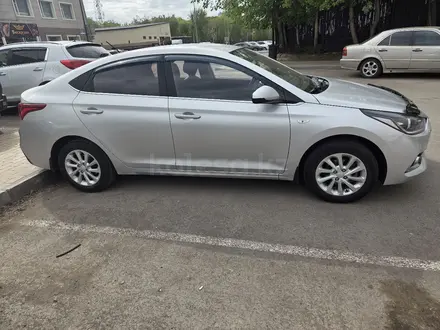 Hyundai Accent 2019 года за 6 550 000 тг. в Астана – фото 3