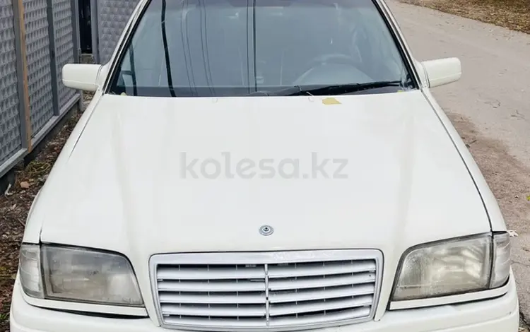 Mercedes-Benz C 200 1995 годаfor1 200 000 тг. в Алматы