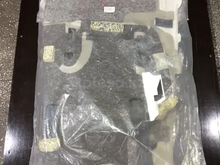 Ковролан и обшивка задней нижней двери Land Cryiser 200 Цвет за 300 000 тг. в Алматы – фото 2