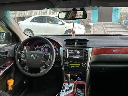 Toyota Camry 2012 года за 10 000 000 тг. в Алматы – фото 2