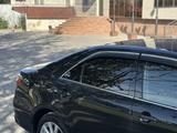 Toyota Camry 2015 года за 10 300 000 тг. в Семей – фото 4