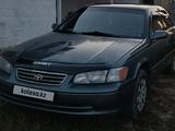 Toyota Camry 2001 года за 3 300 000 тг. в Усть-Каменогорск