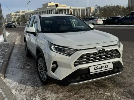 Toyota RAV4 2021 года за 19 500 000 тг. в Астана – фото 15