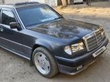 Mercedes-Benz E 200 1993 года за 1 800 000 тг. в Жезказган – фото 2