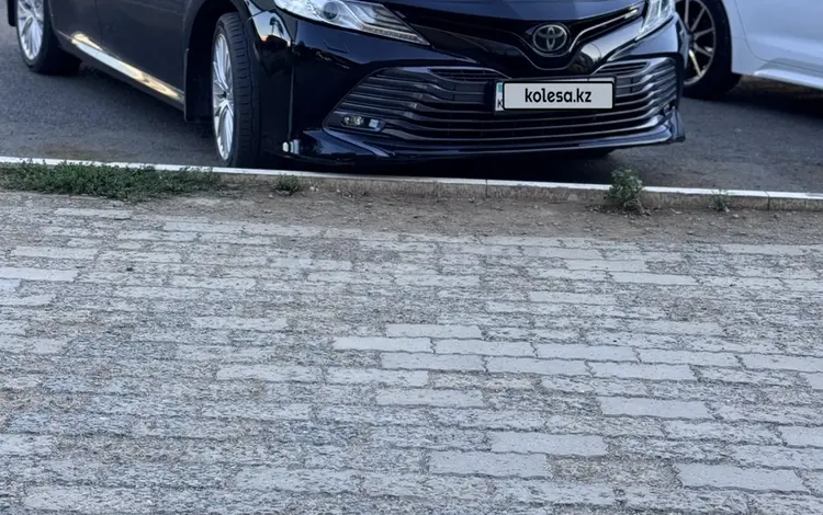 Toyota Camry 2021 года за 13 500 000 тг. в Уральск