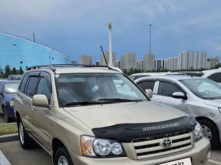 Toyota Highlander 2004 года за 6 450 000 тг. в Астана