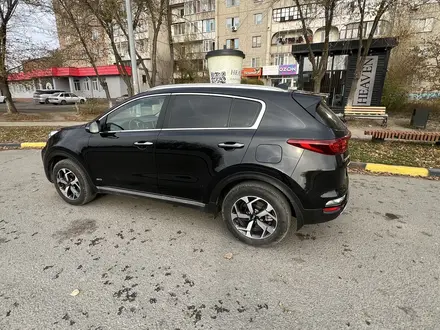 Kia Sportage 2021 года за 13 500 000 тг. в Семей – фото 4