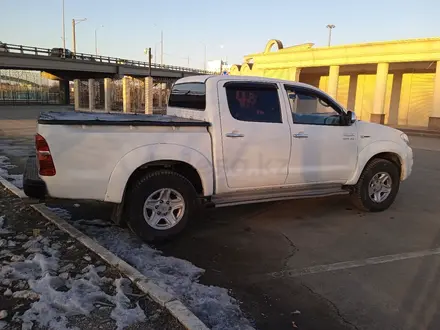 Toyota Hilux 2011 года за 10 000 000 тг. в Атырау – фото 13