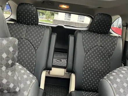 Toyota Highlander 2023 года за 28 000 000 тг. в Алматы – фото 18