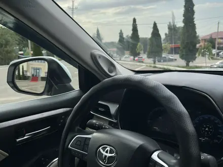Toyota Highlander 2023 года за 28 000 000 тг. в Алматы – фото 21