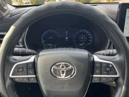 Toyota Highlander 2023 года за 28 000 000 тг. в Алматы – фото 22