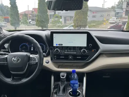 Toyota Highlander 2023 года за 28 000 000 тг. в Алматы – фото 30