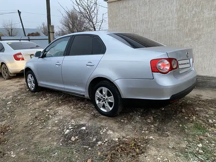 Volkswagen Jetta 2007 года за 2 500 000 тг. в Уральск – фото 2