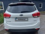 Kia Carens 2015 годаүшін8 100 000 тг. в Астана – фото 4