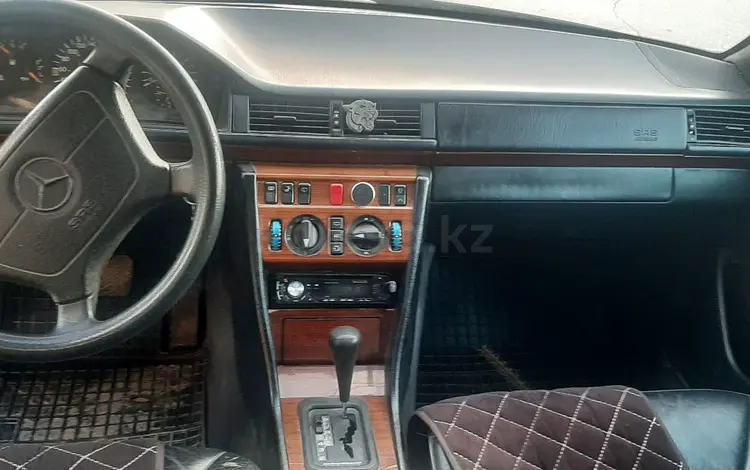 Mercedes-Benz E 320 1994 года за 2 800 000 тг. в Шардара