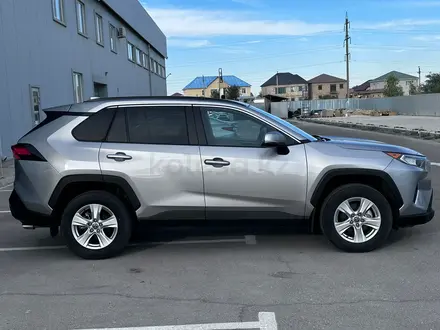 Toyota RAV4 2021 года за 16 775 000 тг. в Актау – фото 4