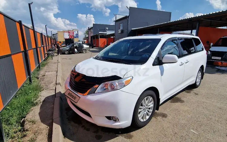 Toyota Sienna 2014 годаүшін9 000 000 тг. в Уральск