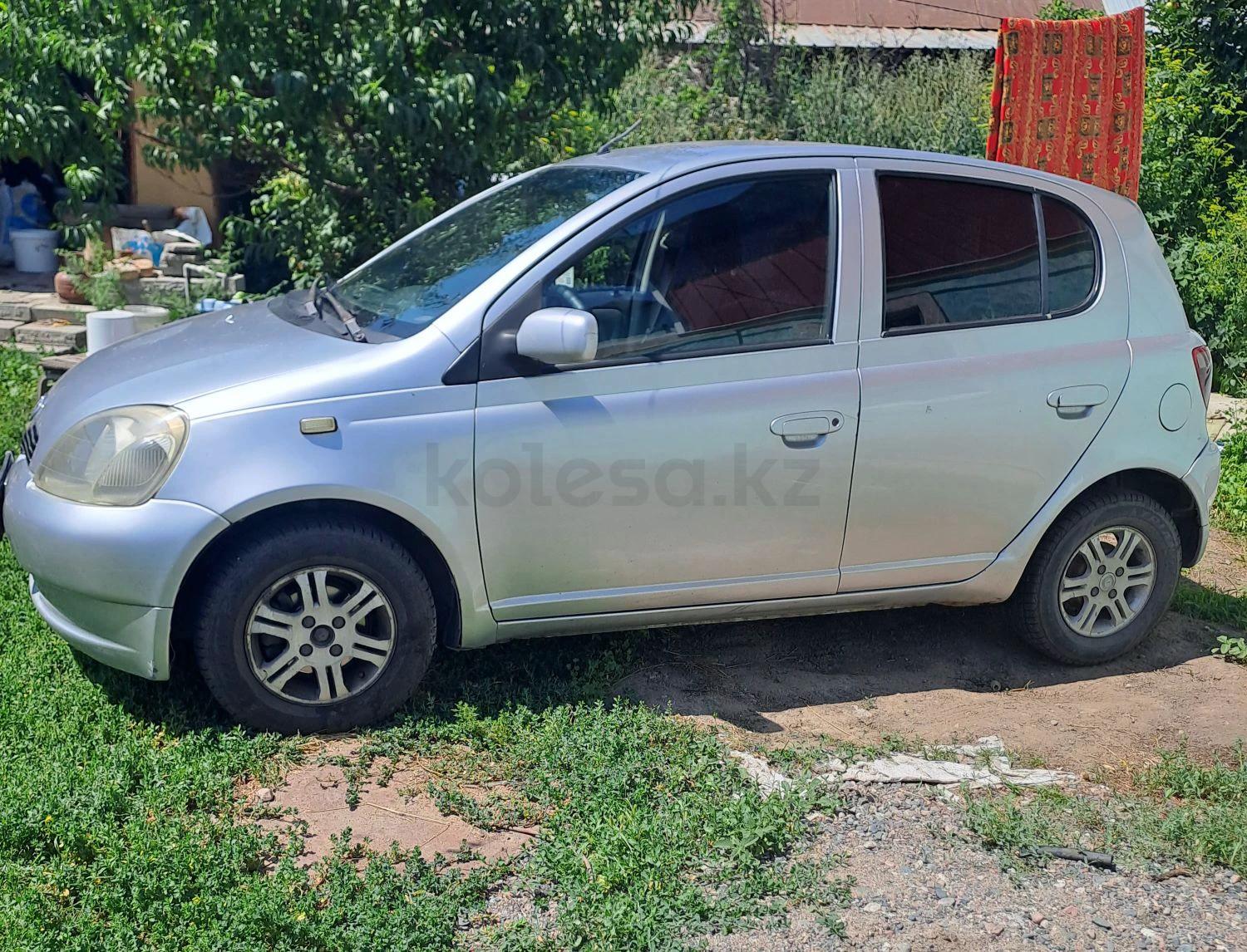 Toyota Vitz 2001 г.