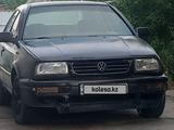 Volkswagen Vento 1993 года за 600 000 тг. в Талдыкорган