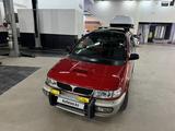 Mitsubishi Chariot 1995 годаfor2 400 000 тг. в Актау