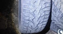 Автошины зимние разно широкие toyo за 140 000 тг. в Астана – фото 2